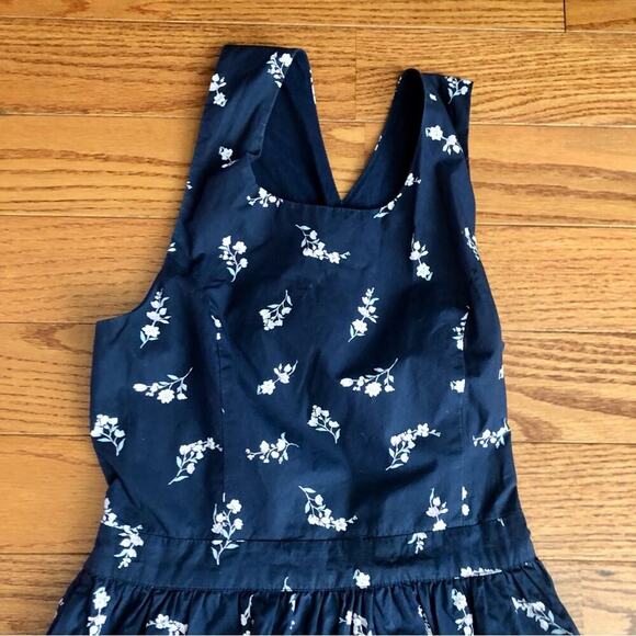 NORDSTROM Fit & Flare Navy White Floral Pleated Sleeveless Girl’s Girl’s Size 16 - Picture 2 of 10